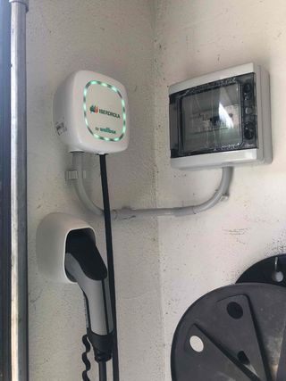 Electricista económico y profesional
