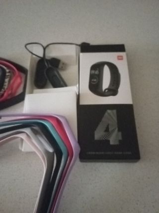 CORREAS Y CARGADOR XIAOMI BAND 4