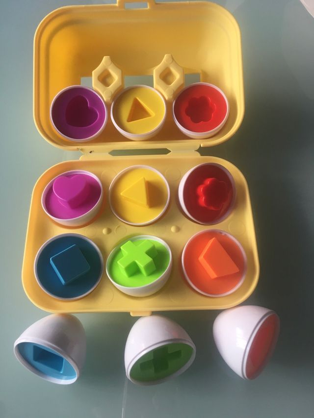 Juego Huevos encajables Montessori