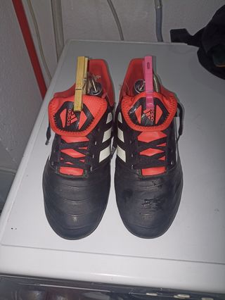Fotas de fútbol Adidas talla 41 