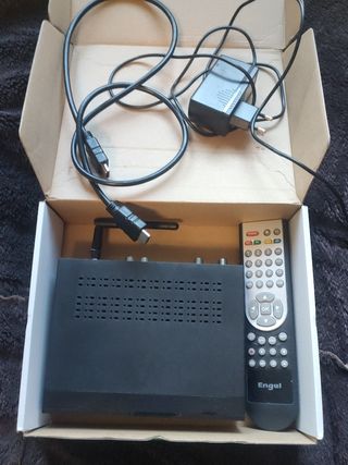 RECEPTOR SATELITE ENGELSAT RS8100HD