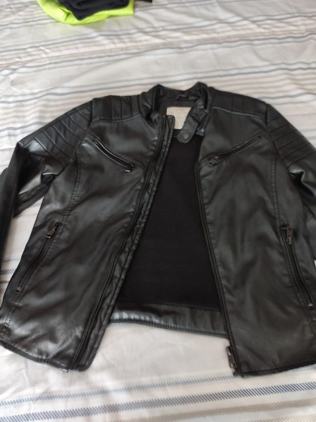 Segundo grupo de ropa de niños de 8 a 12