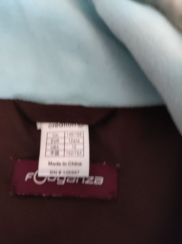 Segundo grupo de ropa de niños de 8 a 12