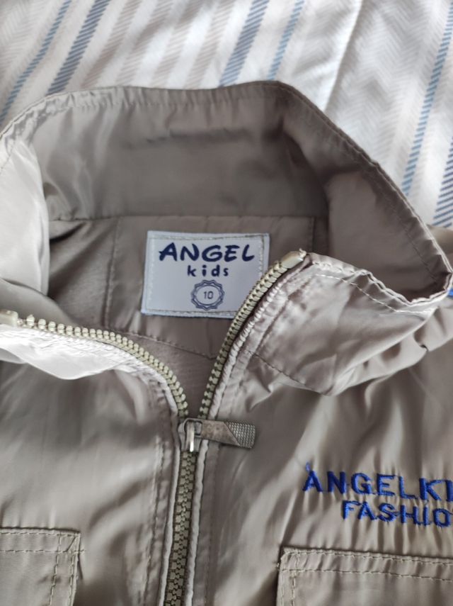 Segundo grupo de ropa de niños de 8 a 12