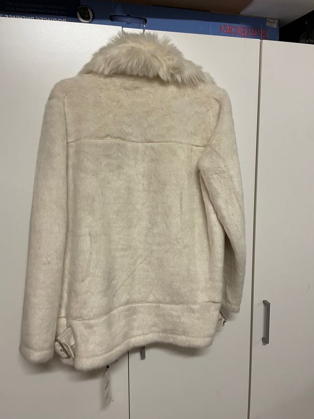 Chaqueta pelo blanca