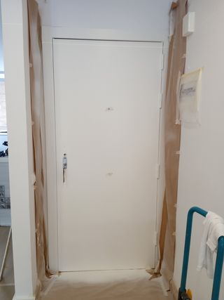 LACAR ARMARIO CON CRISTALERA