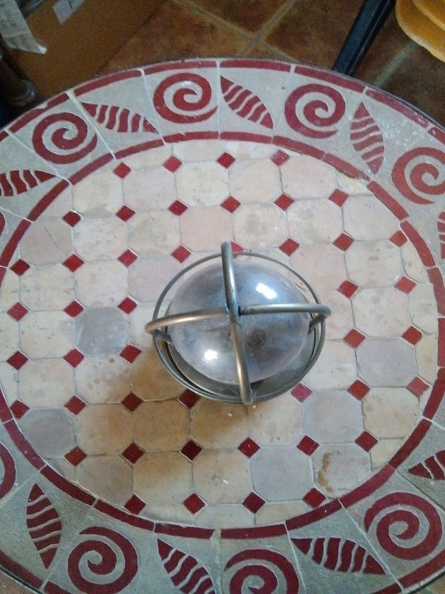 Aplique de metal antiguo