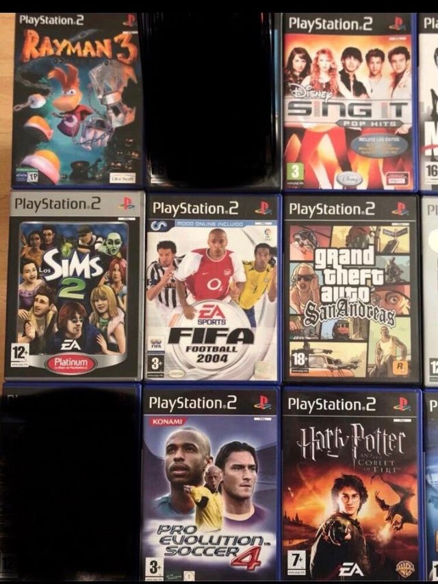 PLAY STATION CON 20 JUEGOS Y SINGSTAR