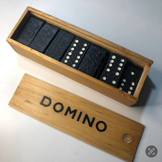 Set di domino vintage in scatola di legno