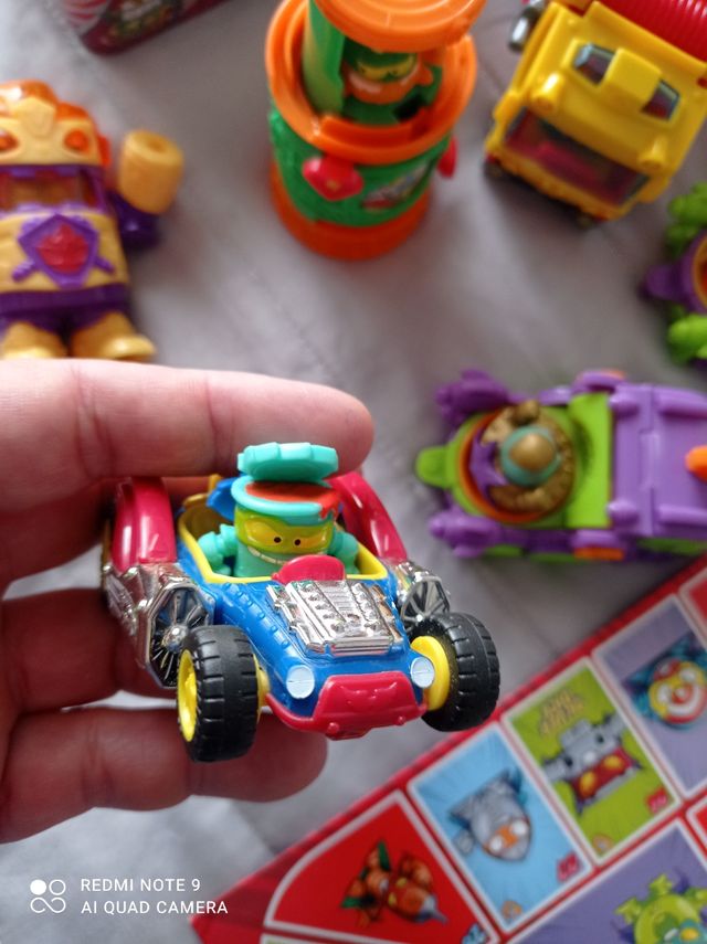 lote SUPERTHINGS coches - muñecos - tablero - caja