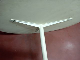 MESA ESTILO SAARINEN