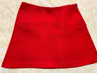 Falda Roja Zara