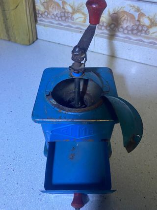 molinillo de cafe antiguo