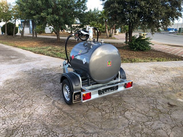 Remolque deposito de gasolina 450L.