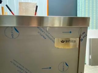 Botellero carga superior INFRICO