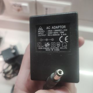 Alimentatori adattatori caricatori