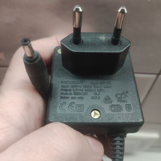 Alimentatori adattatori caricatori