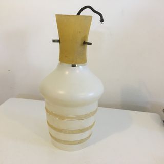 Lampadario di vetro opalino giallo vintage '60