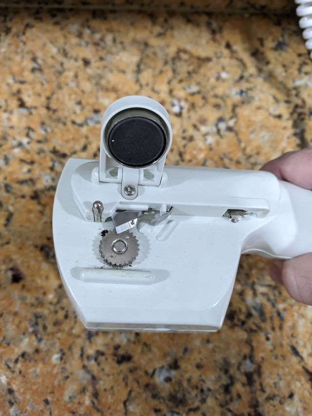 Maquina electrica abrelatas Fagor