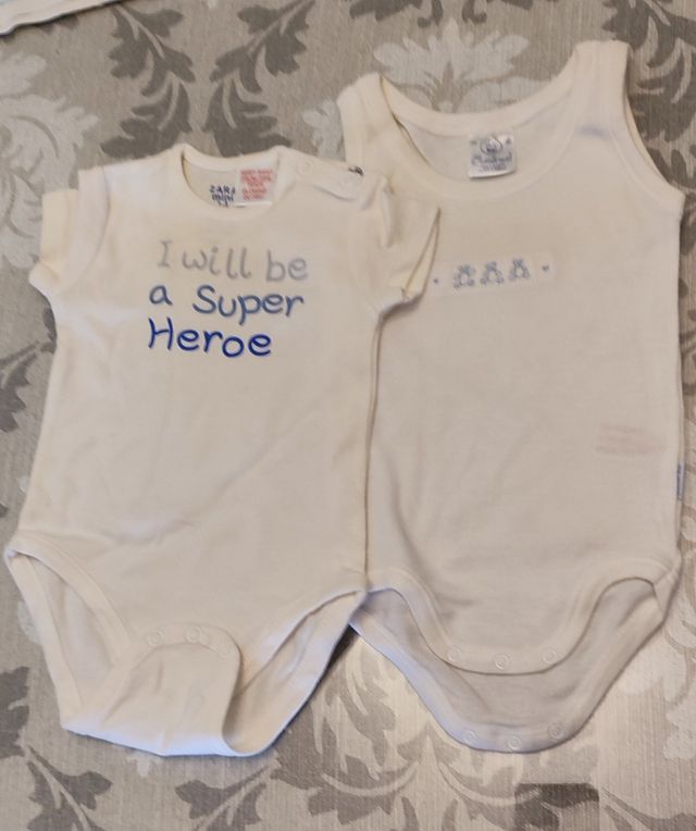 2 bodies de 3 y 6 meses