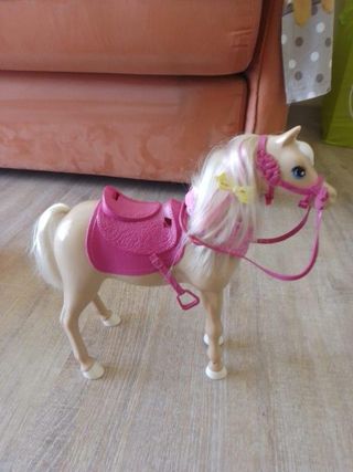 CAVALLO DANZANTE BARBIE