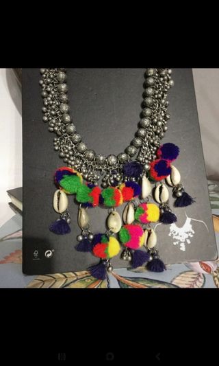 Collar plateado Zara