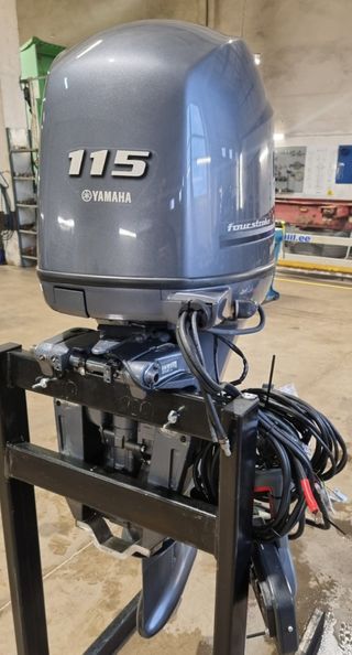 Fueraborda YAMAHA F115