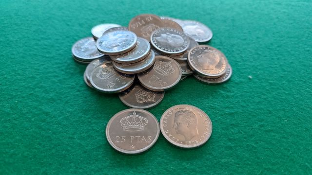 30 monete da 25 pesetas 1975 *80 di Juan Carlos