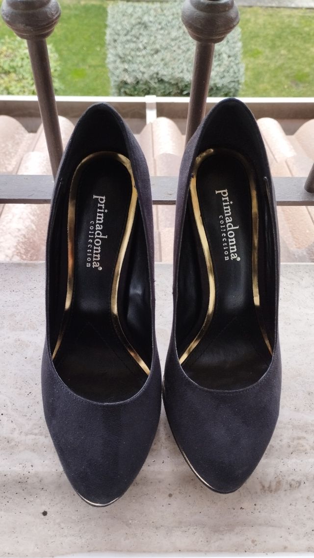 Décolleté nere in camoscio