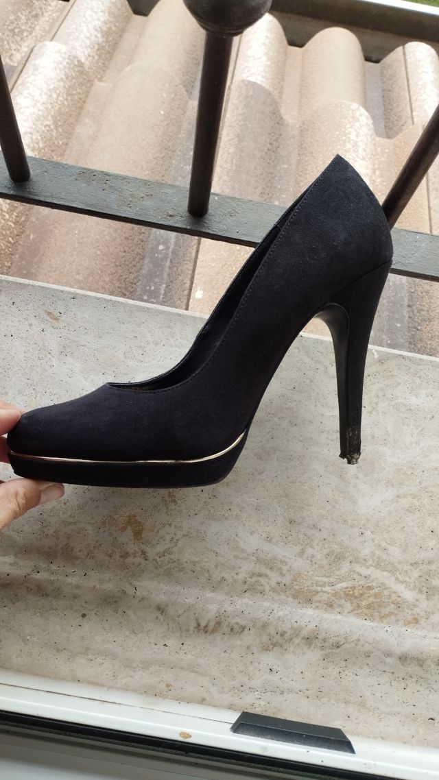 Décolleté nere in camoscio