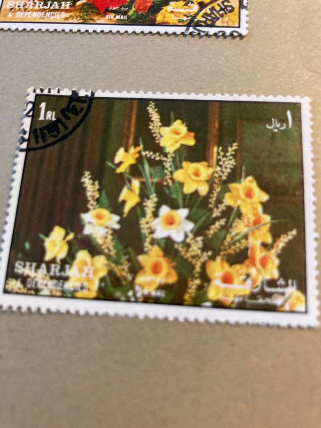 lotto 5 francobolli da collezione Sharjah fiori
