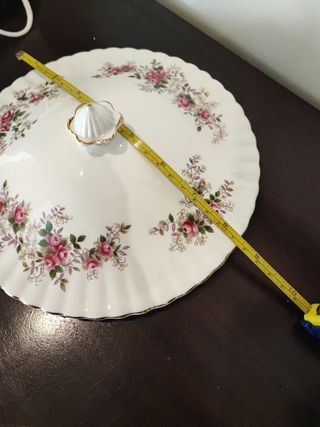 Royal Albert, tapa porcelana