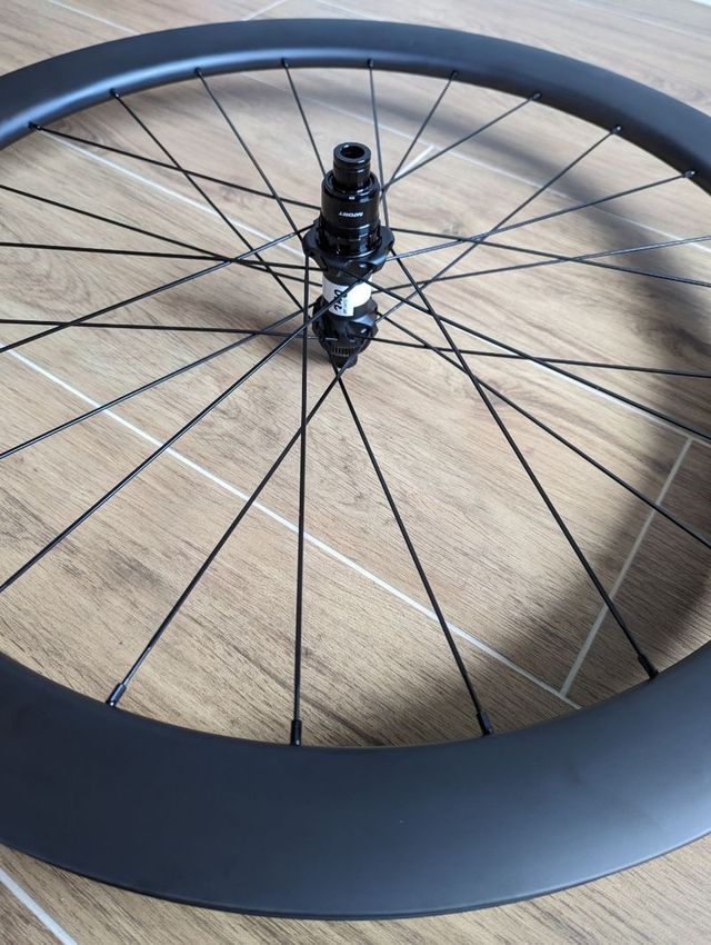 Ruedas DT350 Carbono 40/50 NUEVAS Center lock