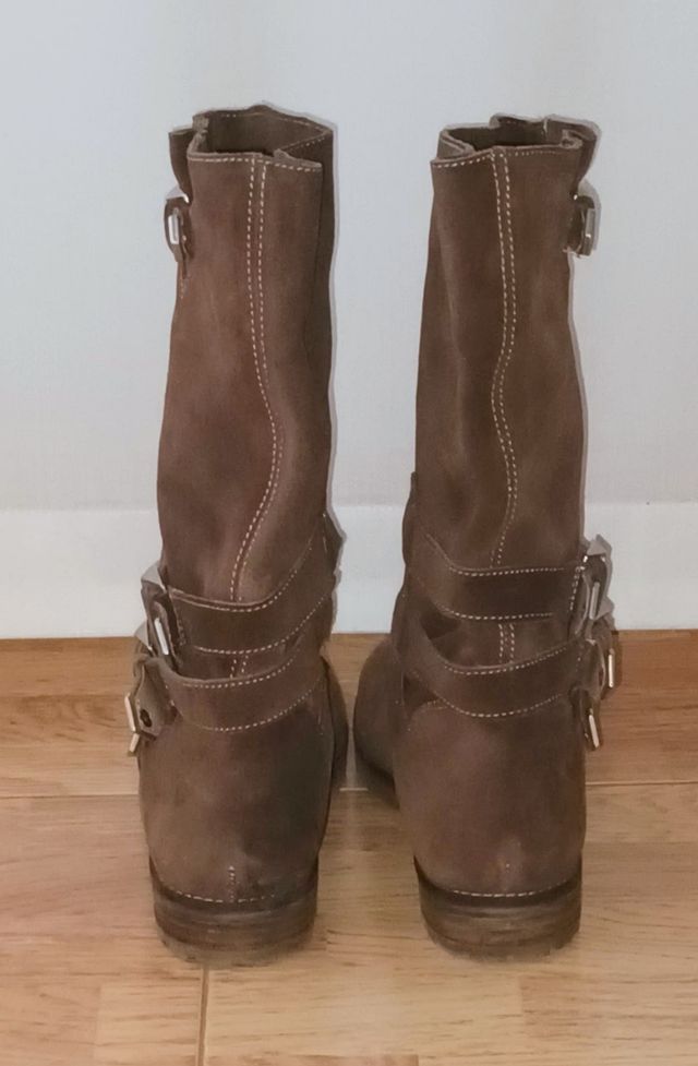 Botas ante piel vuelta. Nuevas. Talla 37