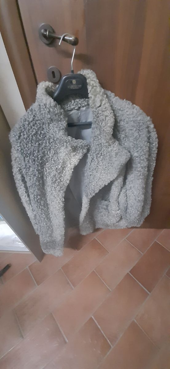 pelliccia astrakan grigio vintage