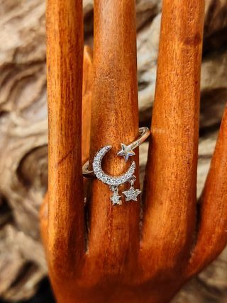 LIQUIDACIÓN Anillo ajustable luna y estrellas