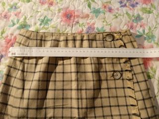 Minifalda cuadros escoceses hecha a mano