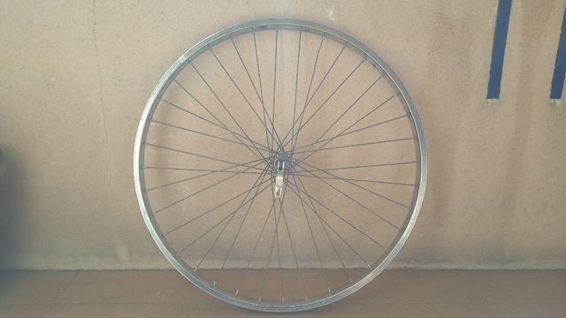 Llanta (delantera) de bicicleta