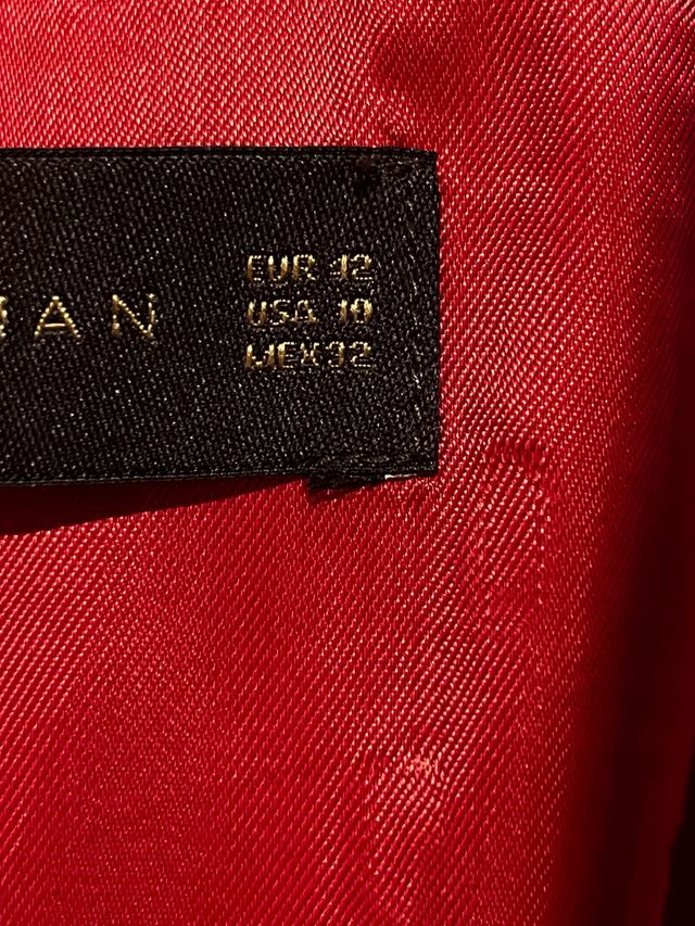 giacca rossa Zara, ideale per le feste natalizie