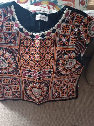 Camiseta bordada