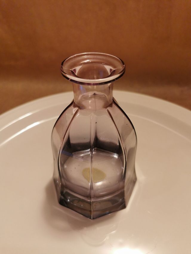 Bottiglia in vetro e argento