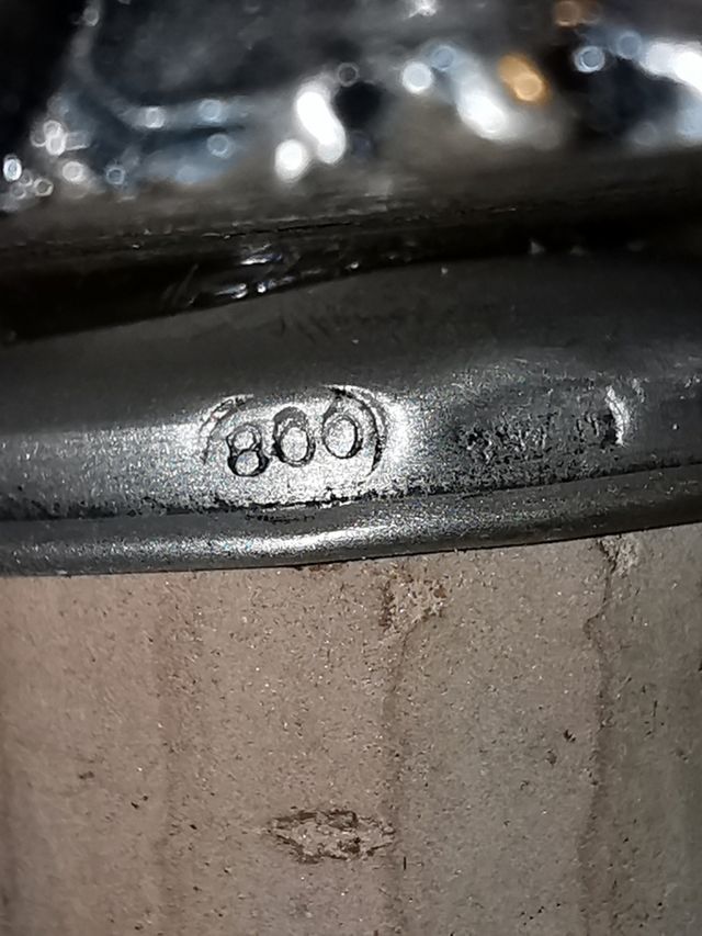 Bottiglia in vetro e argento