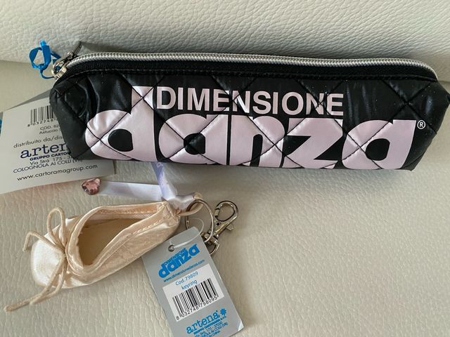 astuccio + portachiavi Dimensione Danza