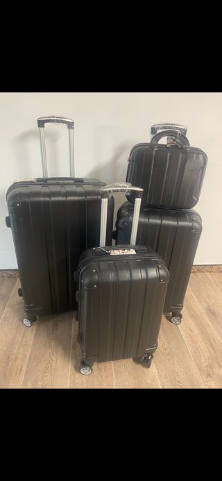 Set de tres maletas nuevas más neceser