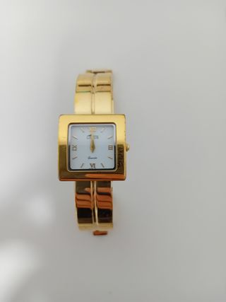 Reloj oro lotus
