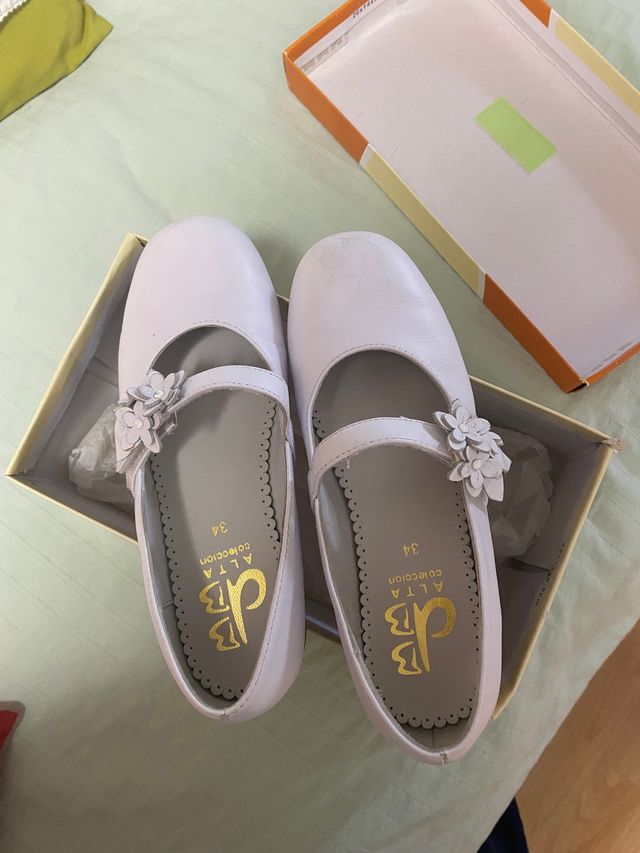 zapatos blancos comunion