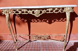 mesita vintage isabelina