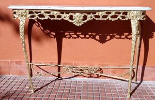 mesita vintage isabelina