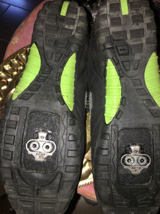 Pedales, Zapatos a Juego N43