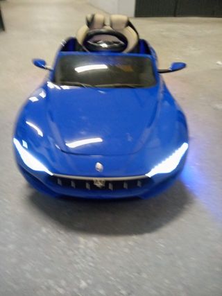 Vendo coche eléctrico niño